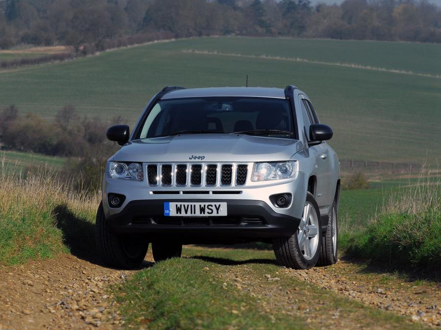  Jeep Compass 2011 года  (UK) (фото 16 из 27)